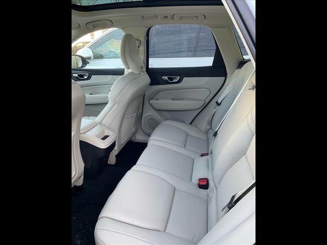 2024 Volvo S60 B5 Plus Dark Theme - Photo 8