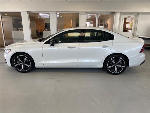 2024 Volvo S60 B5 Plus Dark Theme - Photo 8