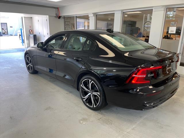 2024 Volvo S60 B5 Plus Dark Theme - Photo 8