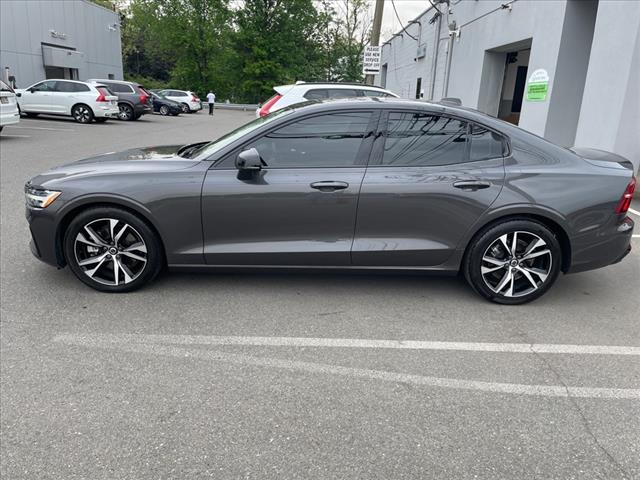 2024 Volvo S60 B5 Plus Dark Theme - Photo 8