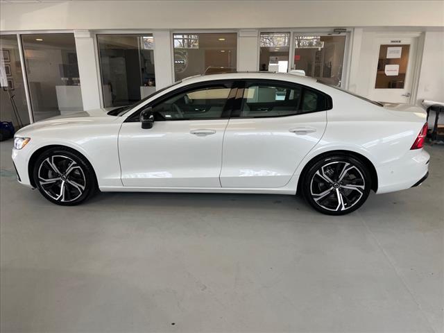 2023 Volvo S60 B5 Plus Dark Theme - Photo 8
