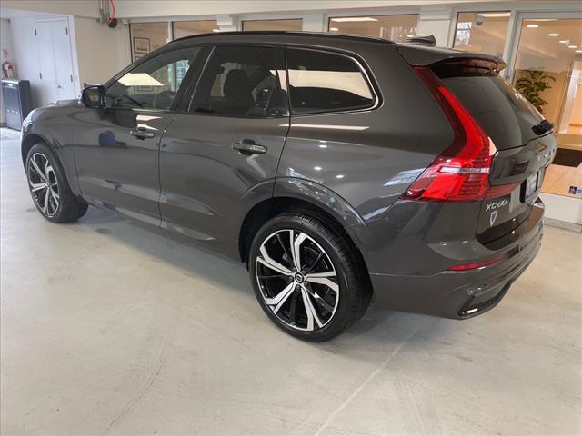 2022 Volvo XC60 B5 R-Design - Photo 8
