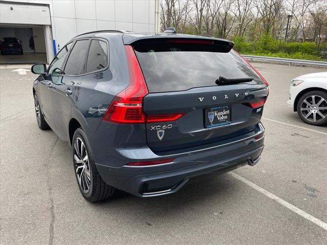 2023 Volvo XC60 B5 Plus Dark Theme - Photo 8