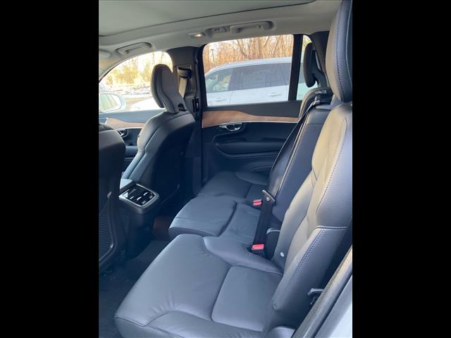 2025 Volvo XC90 B5 Plus Bright Theme - Photo 8