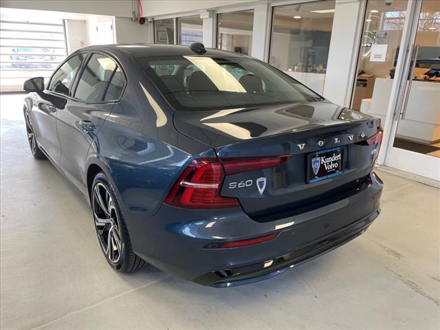 2025 Volvo S60 B5 Core - Photo 9