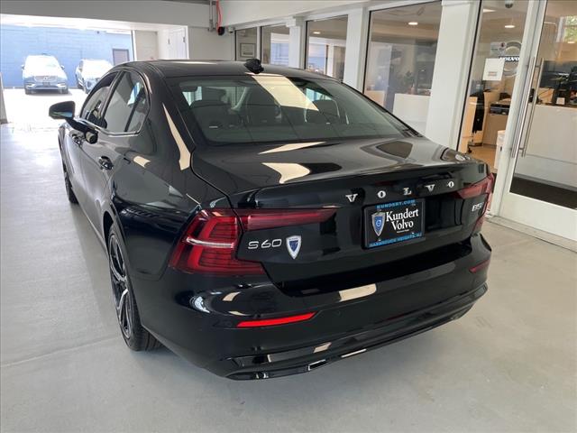 2024 Volvo S60 B5 Core Dark Theme - Photo 9
