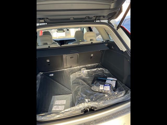 2024 Volvo S60 B5 Plus Dark Theme - Photo 9