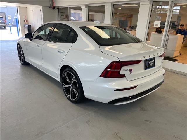2024 Volvo S60 B5 Plus Dark Theme - Photo 9