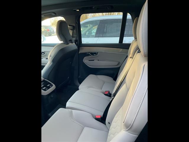 2025 Volvo XC90 T8 Core 7-Seater - Photo 9