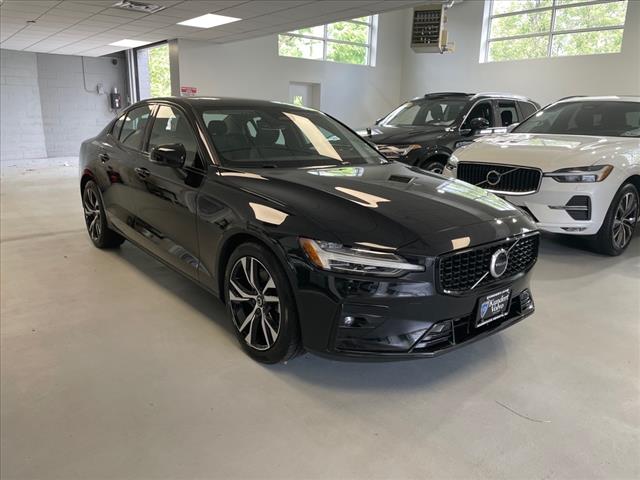 2024 Volvo S60 B5 Core Dark Theme, 7JRL12FK2RG317766, Stock Number: 32447