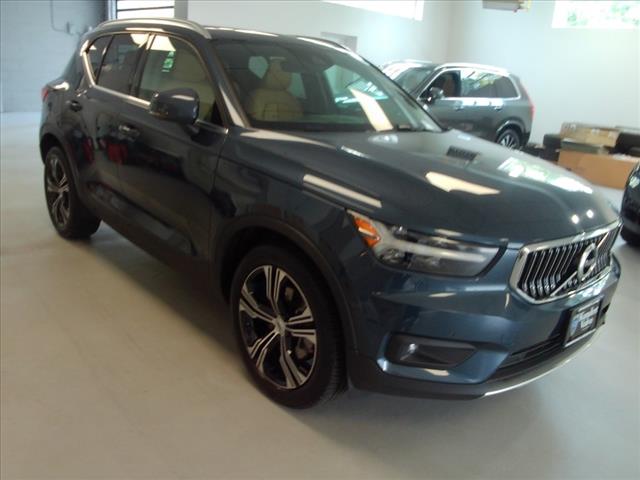 2021 Volvo XC40 T5 Inscription, YV4162UL3M2611277, Stock Number: 32303