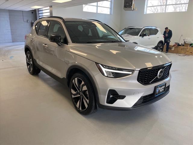 2023 Volvo XC40 B5 Plus Dark Theme, YV4L12UL1P2983566, Stock Number: 32423