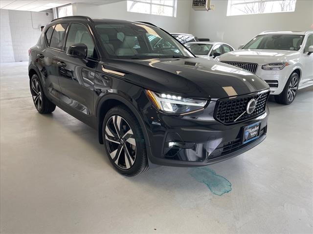 2024 Volvo XC40 B5 Plus Dark Theme, YV4L12UL8R2225081, Stock Number: 32424