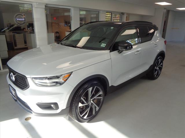 Preowned 2021 VOLVO XC40 T5 R-Design for sale by Kundert Volvo Cars Of Hasbrouck Heights in Hasbrouck Heights, NJ