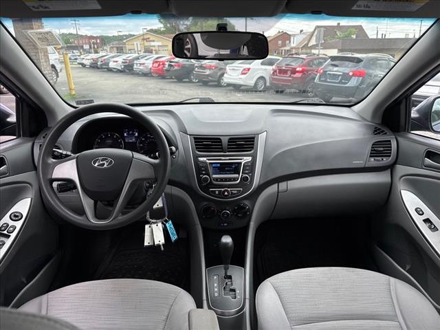 2017 Hyundai ACCENT SE
