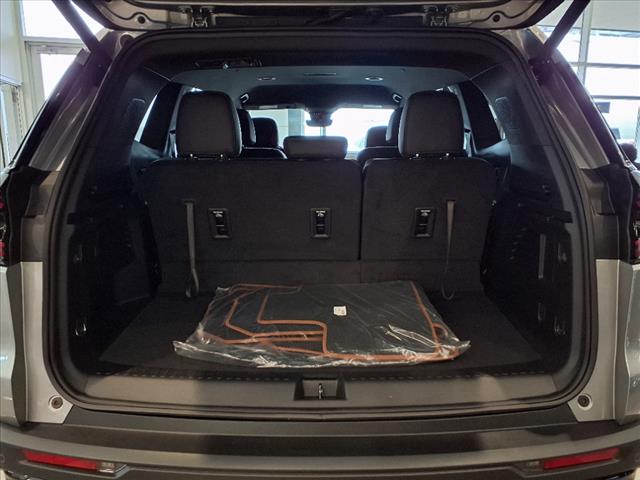 2025 GMC Acadia AT4