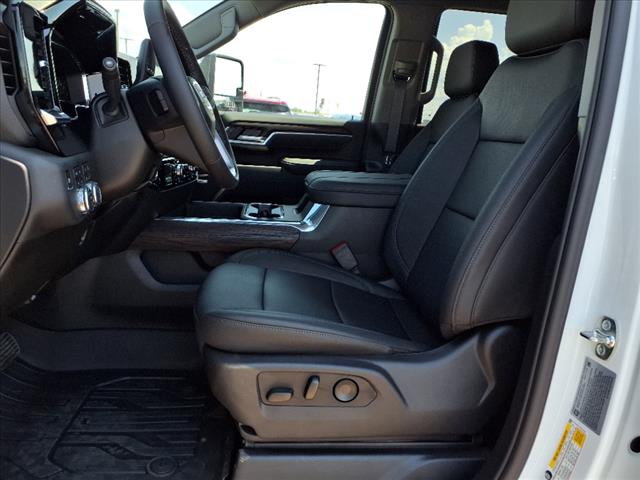 2025 GMC Sierra 2500HD SLT