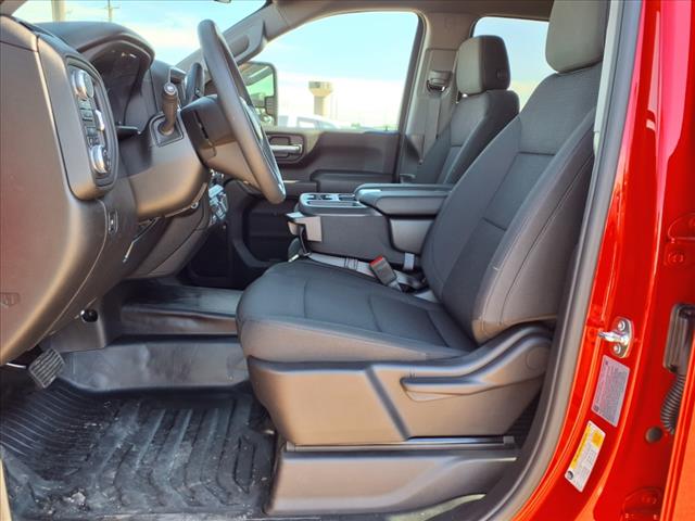 2025 GMC Sierra 2500HD Pro