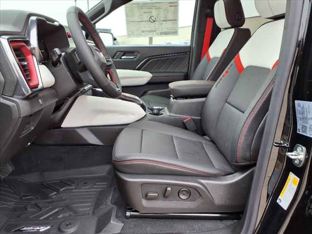2025 GMC Canyon AT4