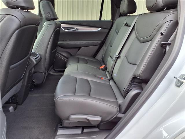 2025 Cadillac XT6 Luxury