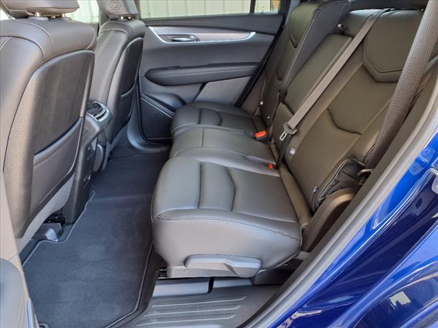 2025 Cadillac XT6 Luxury