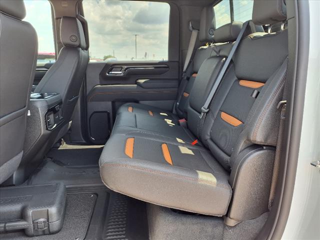 2025 GMC Sierra 2500HD AT4