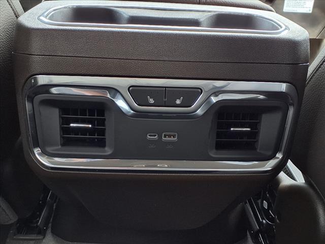 2025 GMC Sierra 2500HD Denali