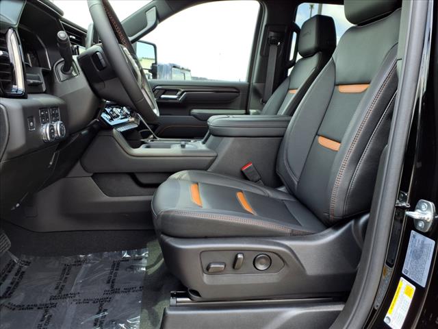 2025 GMC Sierra 3500HD AT4