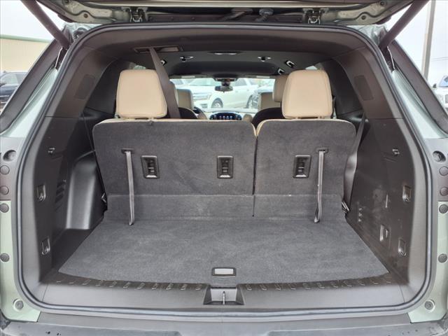 2022 Chevrolet Traverse LT Cloth