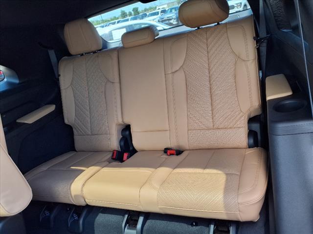2025 Cadillac Escalade IQ Sport 2