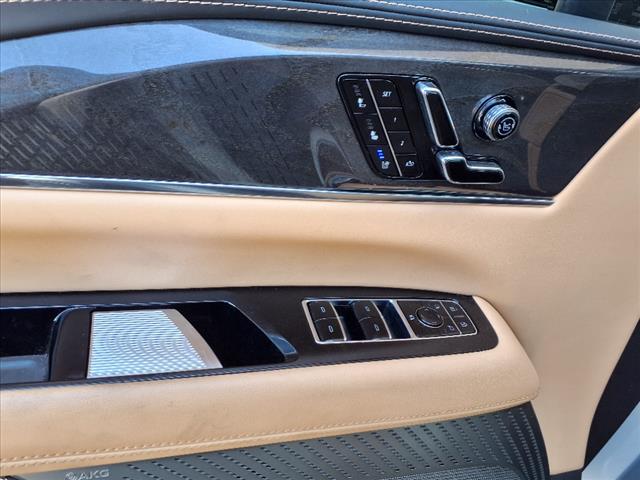 2025 Cadillac Escalade IQ Sport 2