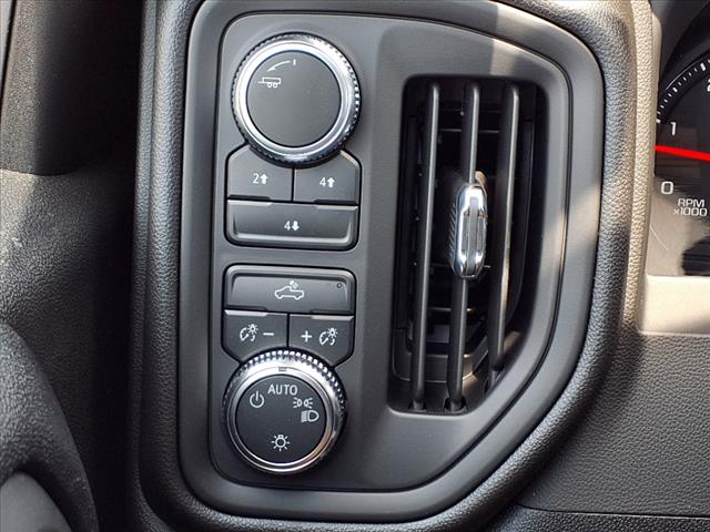 2025 GMC Sierra 2500HD Pro