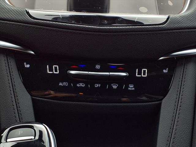 2025 Cadillac XT6 Luxury
