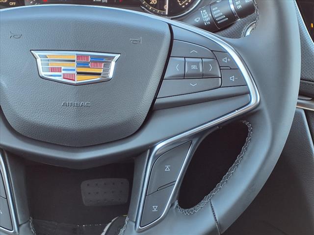2025 Cadillac XT5 Luxury