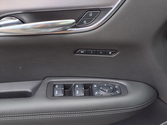 2025 Cadillac XT6 Luxury
