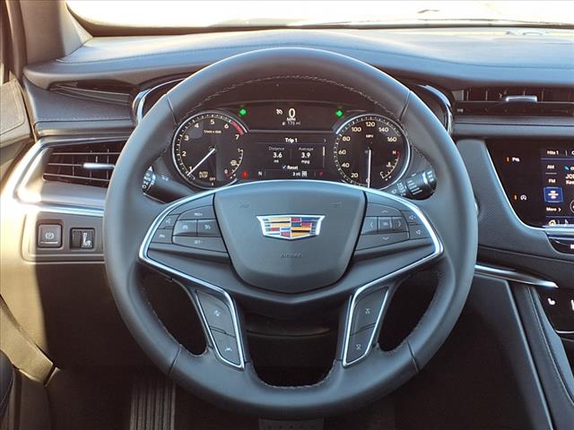 2025 Cadillac XT5 Luxury