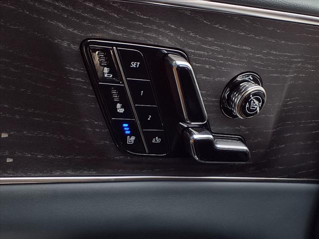 2025 Cadillac LYRIQ Sport 3