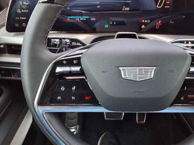 2026 Cadillac VISTIQ Luxury