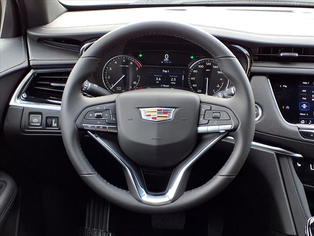 2025 Cadillac XT6 Luxury