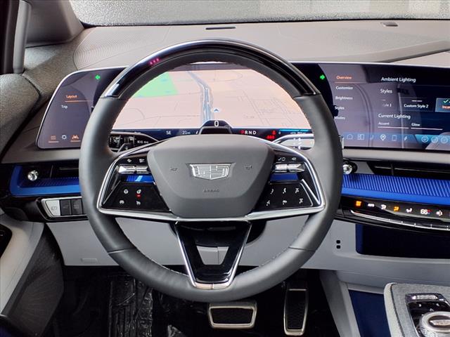 2025 Cadillac OPTIQ Luxury 1