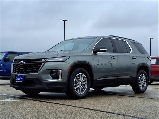2022 Chevrolet Traverse LT Cloth