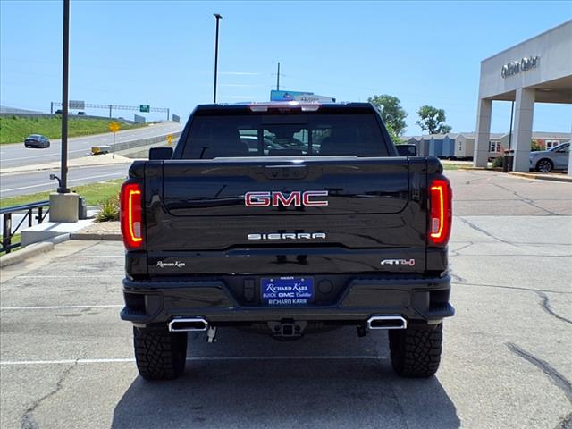 2025 GMC Sierra 1500 AT4