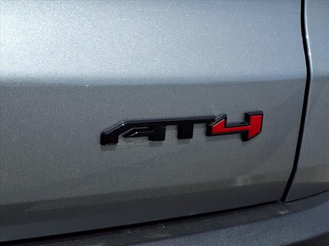 2025 GMC Acadia AT4