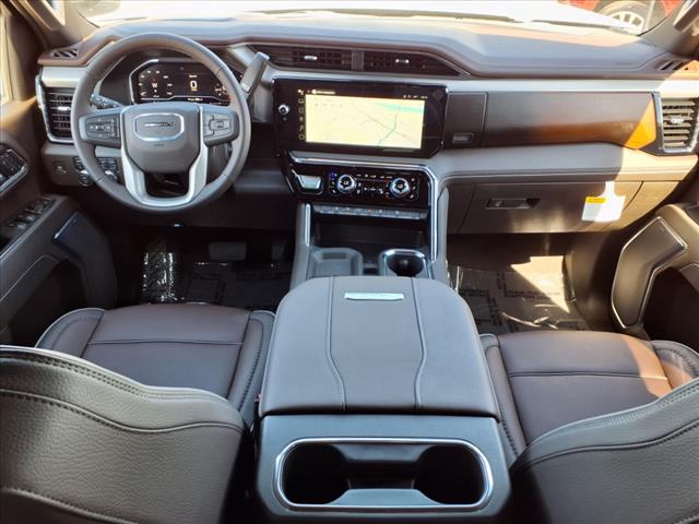 2025 GMC Sierra 2500HD Denali