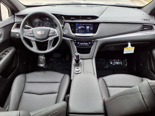 2025 Cadillac XT5 Luxury
