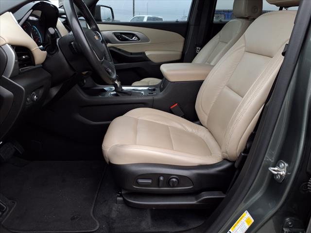 2022 Chevrolet Traverse LT Cloth