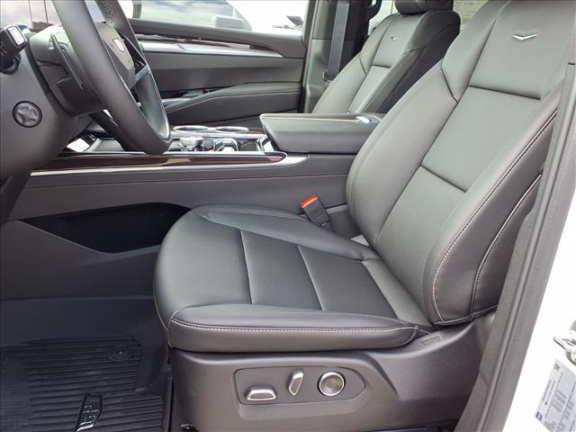 2025 Cadillac Escalade ESV 