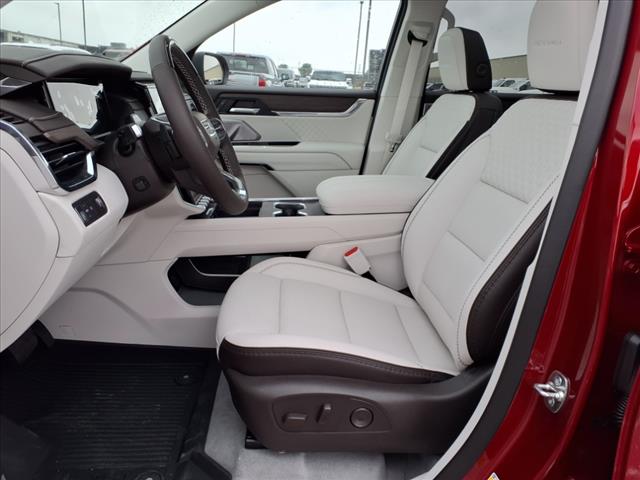2025 GMC Acadia Denali