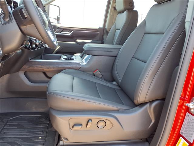 2025 GMC Sierra 2500HD SLT