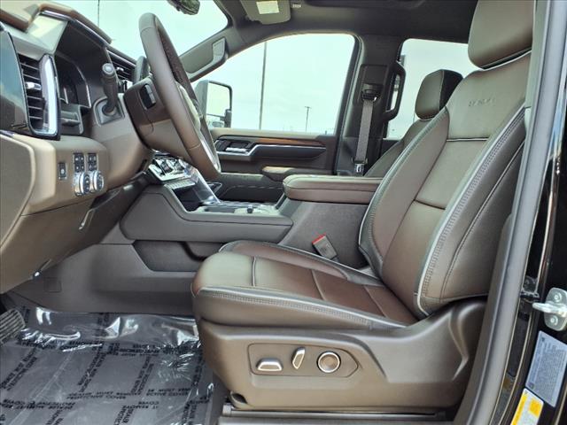 2025 GMC Sierra 2500HD Denali